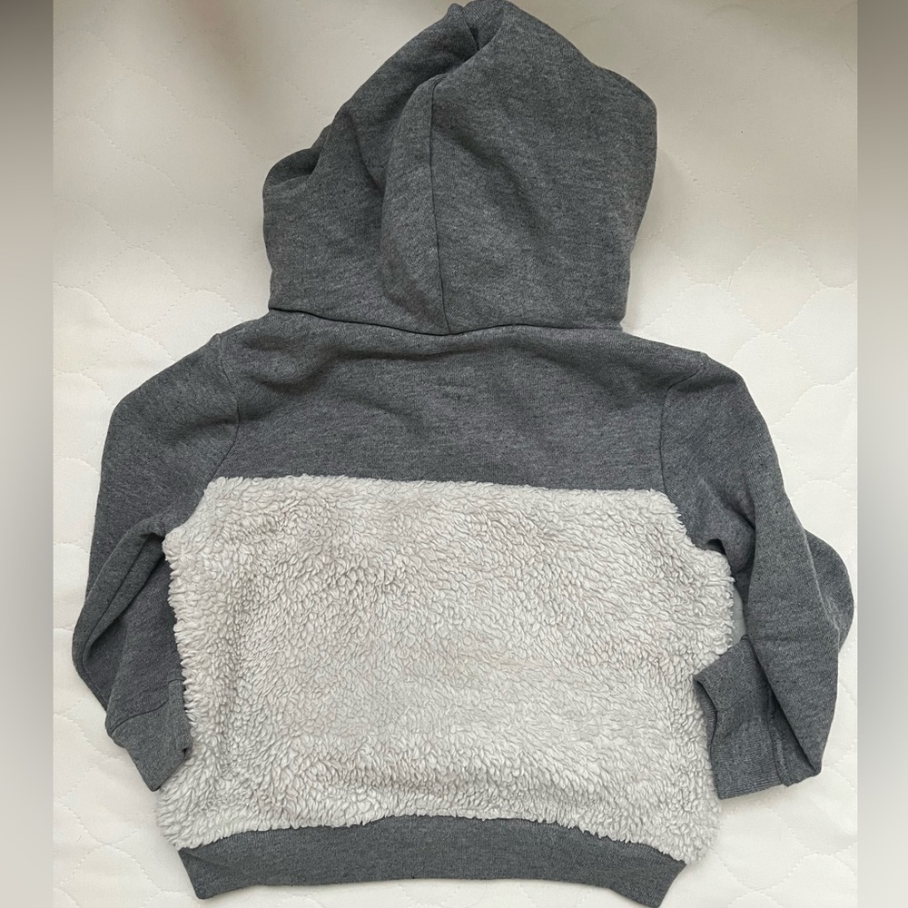 🐻 GAP bear hoodie 🐻 - Picture 5 of 5
